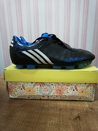 Adidas 44 numara orjinal krampon halısaha