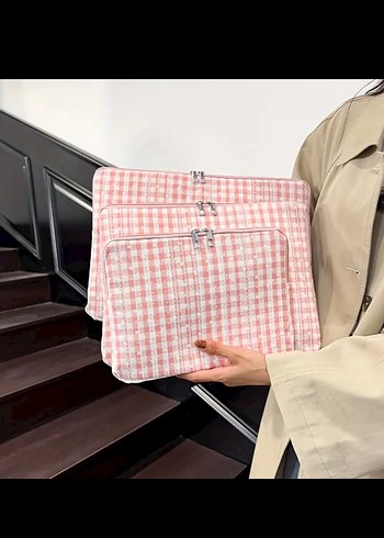  Beden Pembe Ekoseli Tablet Laptop Çantası