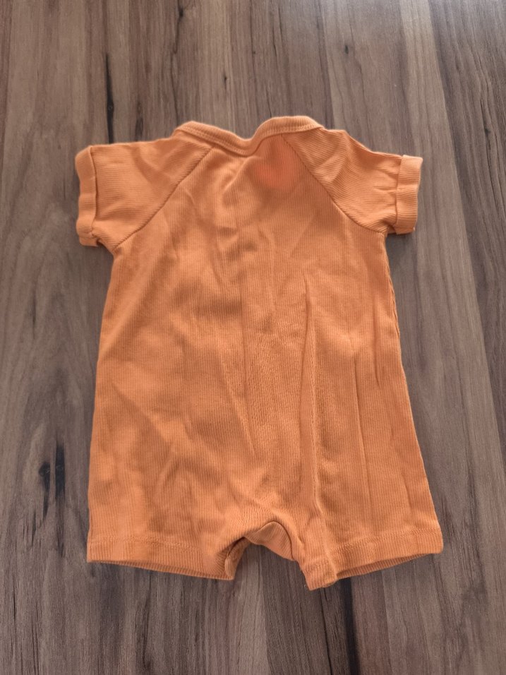 Düğmeli Kısa Kollu Bebek Tulum - Görsel 2