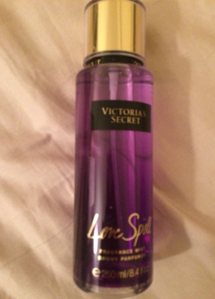 Victoria s Secret Victoria's Secret vücut spreyi ve vücut losyonu