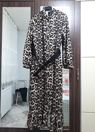 Leoparlı elbise