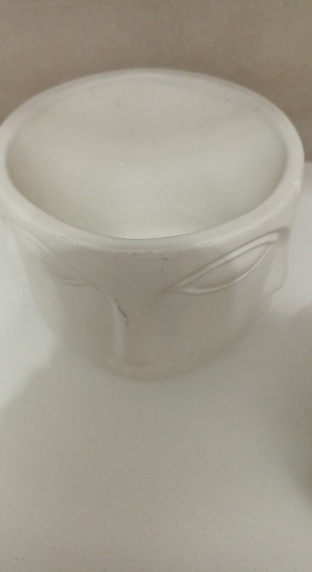 Beyaz Yüz Figürlü Vazo - Görsel 2