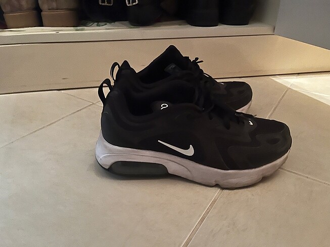 39 Beden siyah Renk Nike spor ayakkabı orijinal