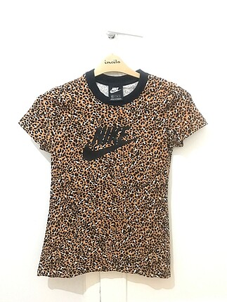 Nike T-shirt