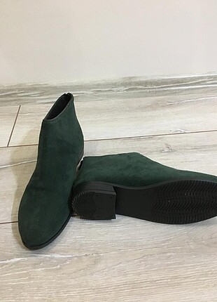 Süet yesil kısa bot