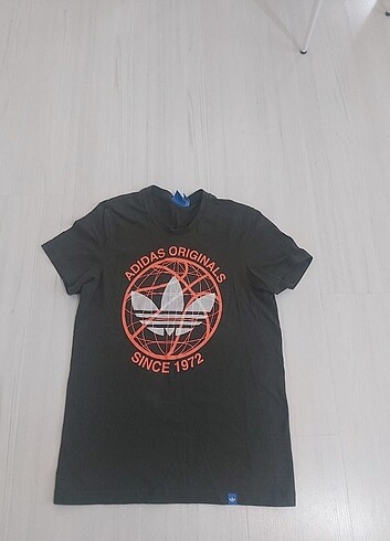Adidas Adidas orijinal kadın tshirt 