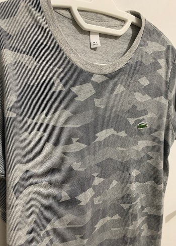s Beden Orijinal Lacoste S beden gri kamuflaj tshirt