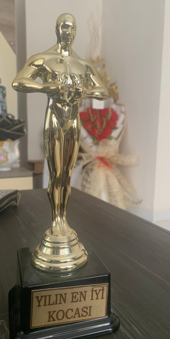 Yılın En İyi Kocası Oscar ödülü - Görsel 2