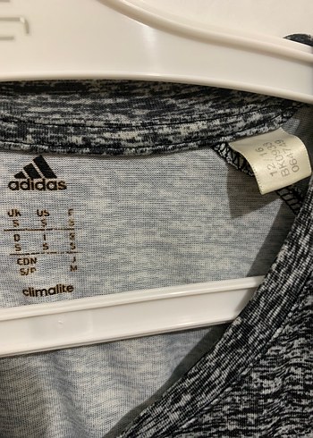 s Beden Orijinal Adidas S beden kısakol gri tshirt