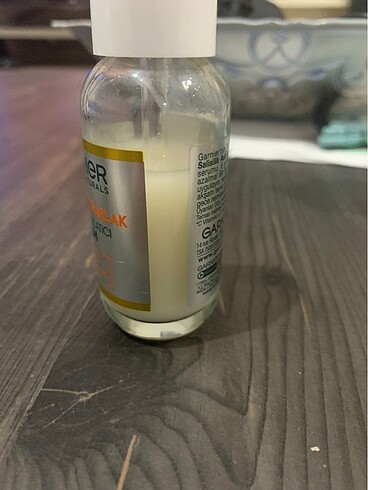 Garnier Garnier süper Aydınlatıcı serum