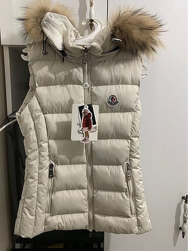 Orijinal Moncler S beden bej şişme yelek