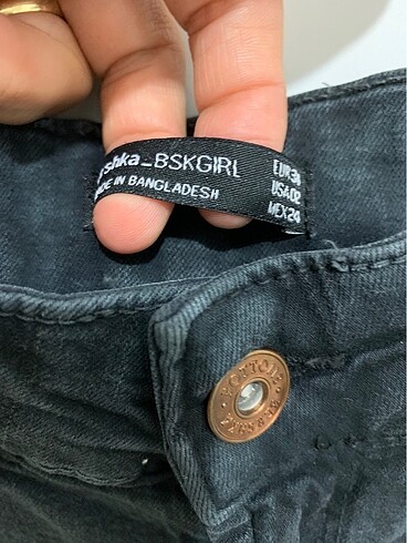 Bershka Bershka 34 beden likralı mini kot şort