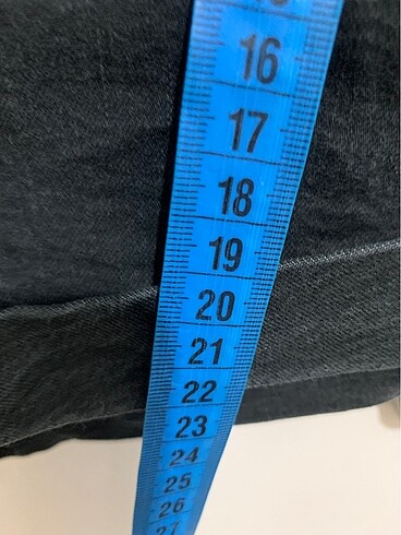 xs Beden siyah Renk Bershka 34 beden likralı mini kot şort