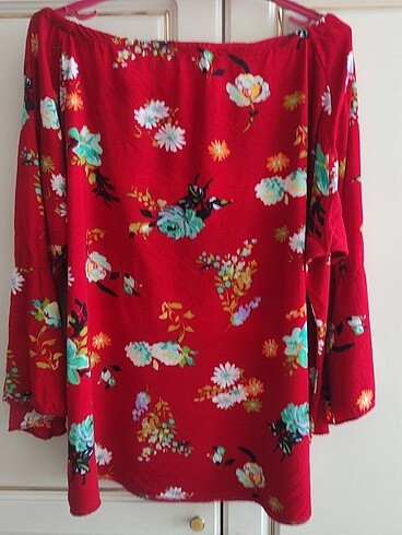 46 Beden kırmızı Renk Big free 3XL çiçek desenli salaş bluz