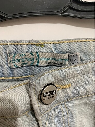 Bershka Bershka 34 beden buz mavisi mini şort