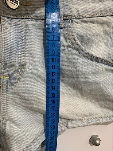 xs Beden Bershka 34 beden buz mavisi mini şort