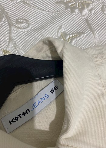 Düğmeli Uzun Kollu bej Kadın Gömlek - Görsel 2