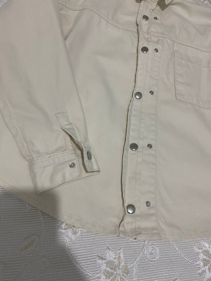 Düğmeli Uzun Kollu bej Kadın Gömlek - Görsel 3