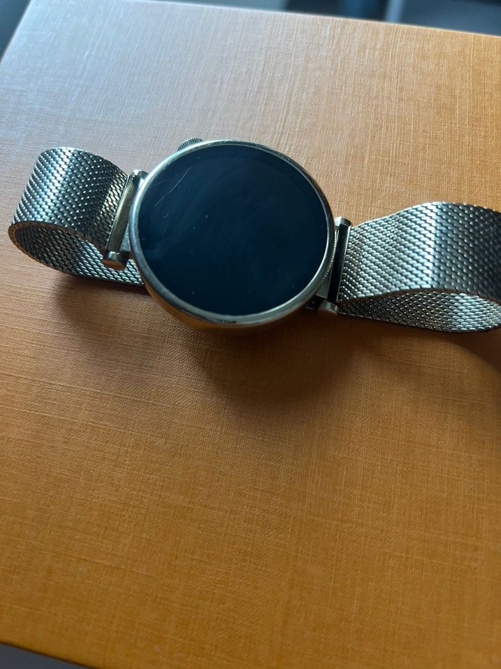 Gri Minimalist Kadın Saat - Görsel 2