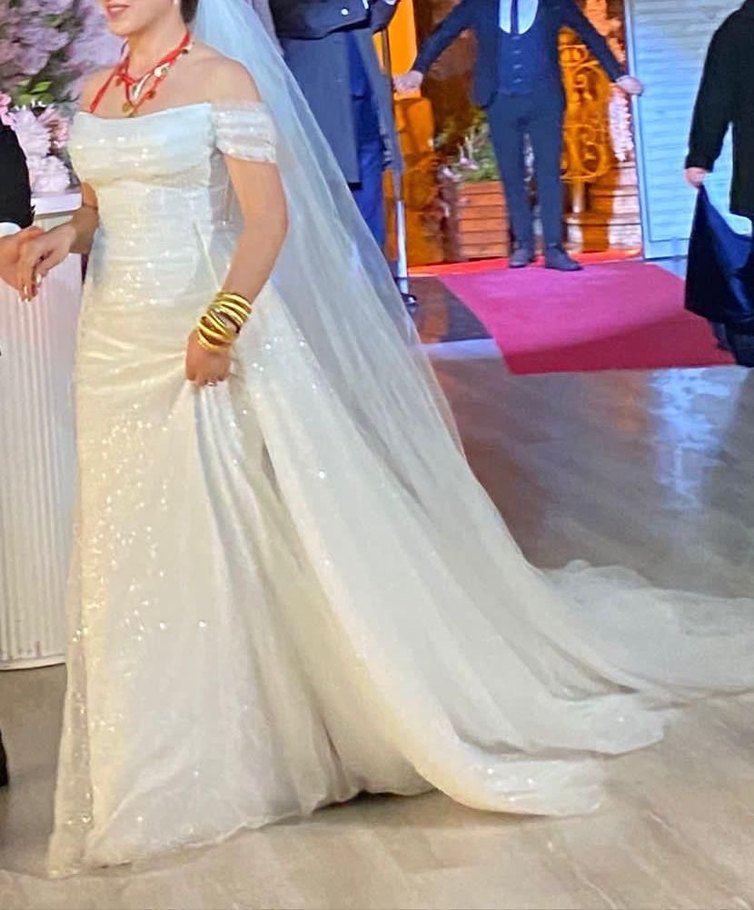 Beyaz Prenses Model Kısa Kollu Gelinlik - Görsel 3