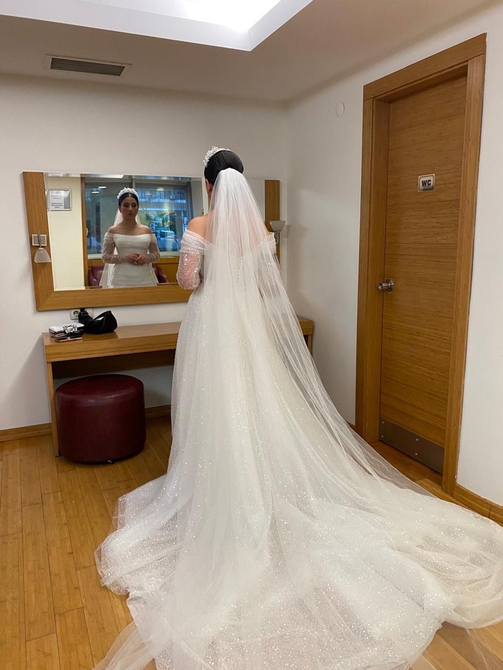 Beyaz Prenses Model Kısa Kollu Gelinlik - Görsel 2