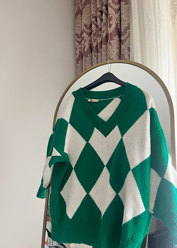 V Yaka Salaş Yeşil Ekose Kadın Kazak - Görsel 3