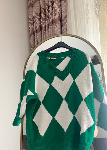 V Yaka Salaş Yeşil Ekose Kadın Kazak - Görsel 4