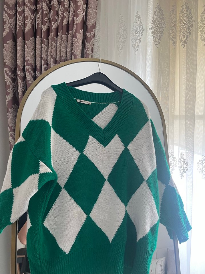 V Yaka Salaş Yeşil Ekose Kadın Kazak - Görsel 2