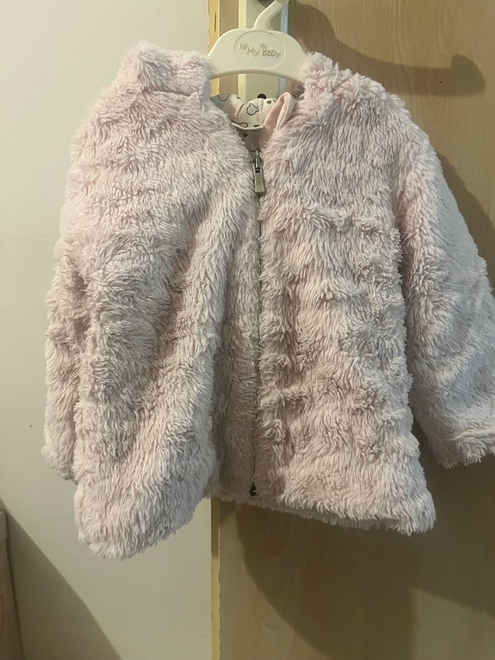 Kız Çocuk Pembe Peluş Kapüşonlu Mont - Görsel 3