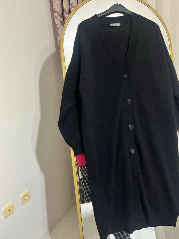 Düğmeli Siyah Uzun Kadın Kaban - Görsel 2