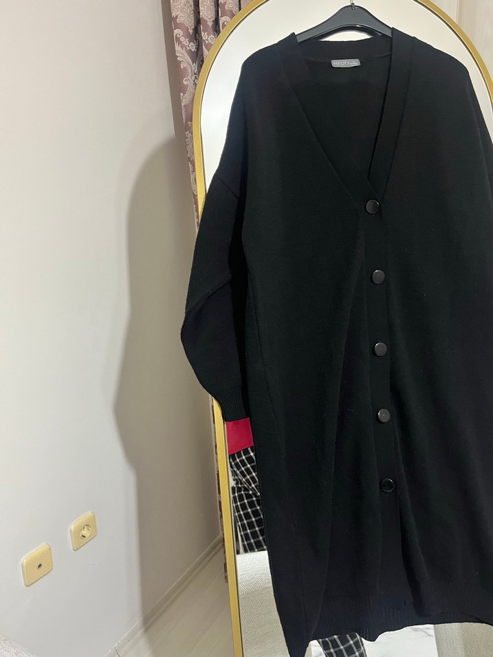 Düğmeli Siyah Uzun Kadın Kaban - Görsel 5