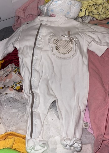 Düğmeli Beyaz Bebek Tulum, Uzun Kollu 1-3 ay - Görsel 2