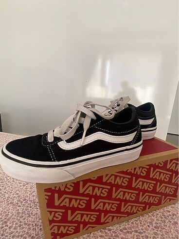 Vans Vans.