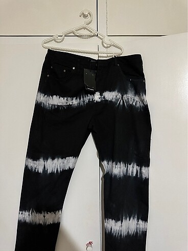 Batik siyah jean