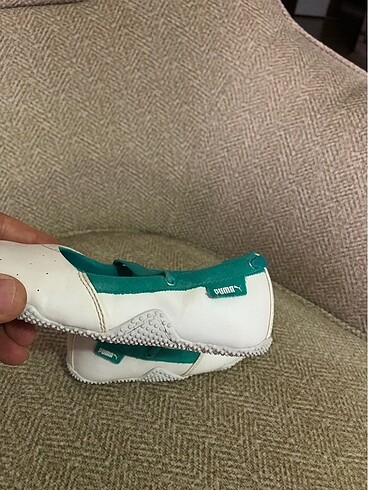 25 Beden beyaz Renk Puma orjinal 25 numara çocuk ayakkabısı