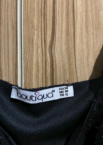 38 Beden V Yaka Fırfırlı Siyah Gotik Bluz