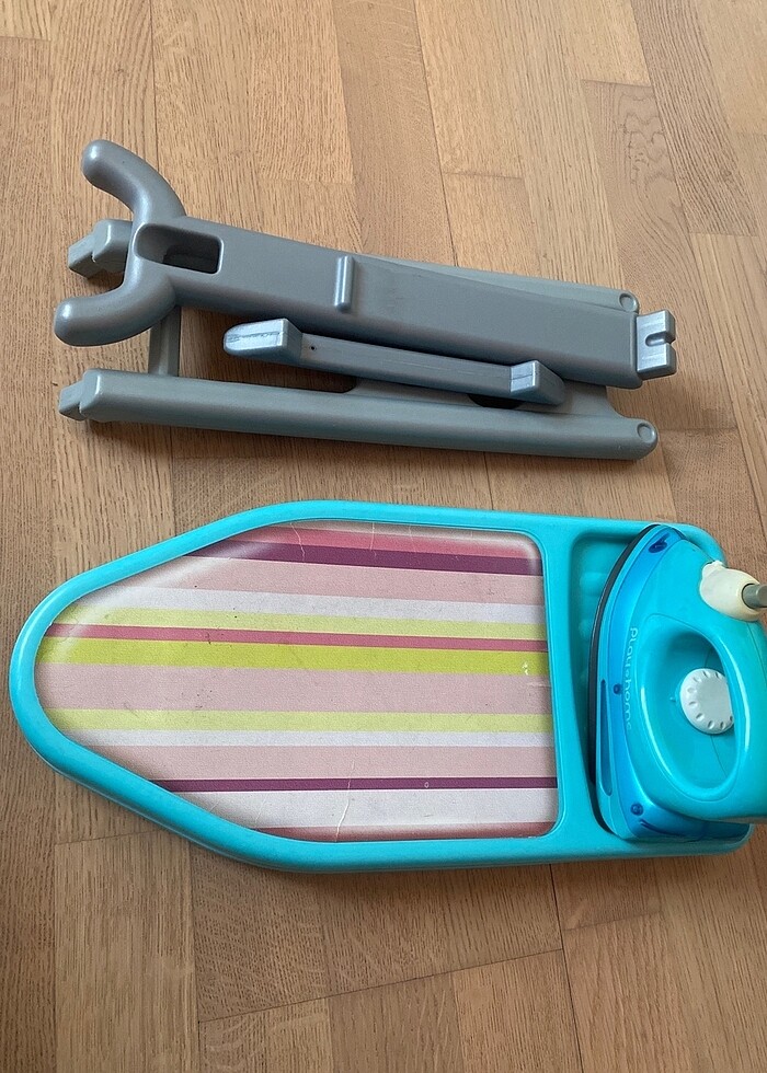 Ütü ve ütü masası - Görsel 3