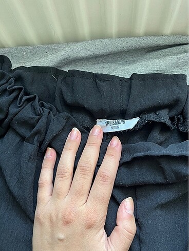 Zara sheismono alt