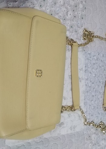 Zincir Detaylı Bej Deri Kadın Çanta - Görsel 4