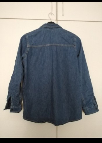 Düğmeli Nakışlı Mavi Denim Gömlek - Görsel 3