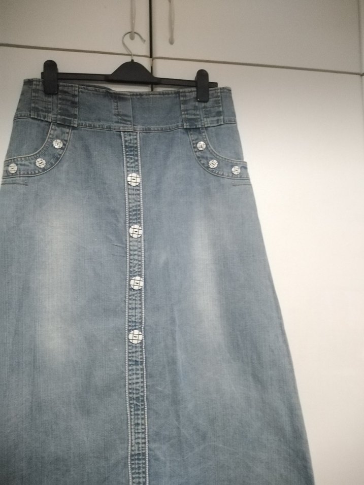 Düğmeli Mavi Midi Denim Etek - Görsel 2