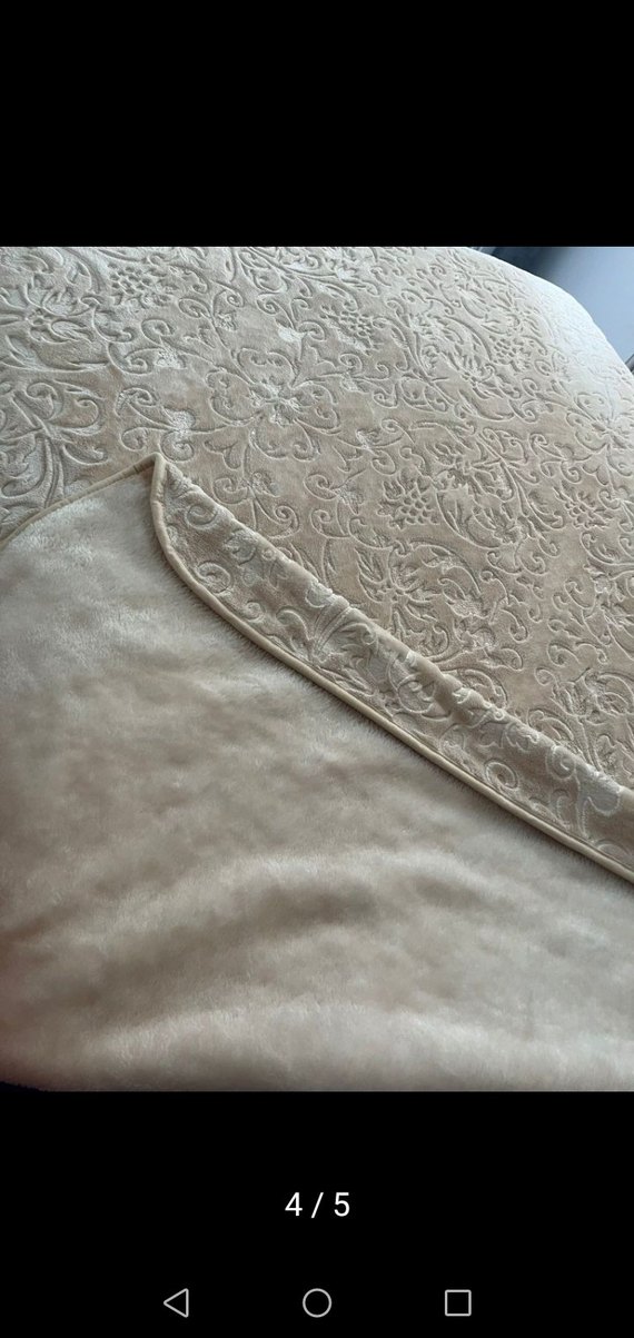 bej rengi Yatak Örtüsü - Görsel 4