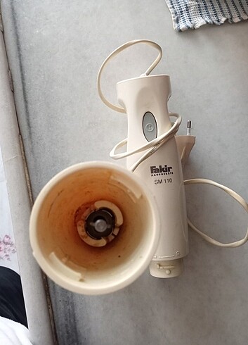 Fakir El blanderı