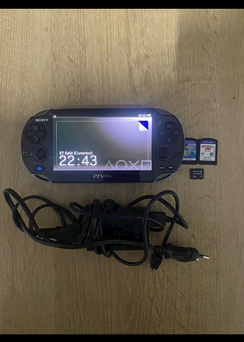 Sony PS Vita Oyun Konsolu ve Aksesuarları