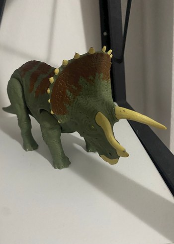 Jurassic world Triceratops Dinozor Figürü