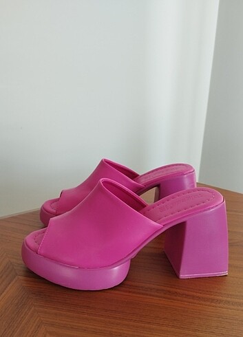 Barbie stil Terlik