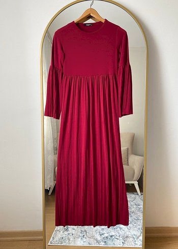 Bordo Piliseli Uzun Kadın Elbise - Görsel 2