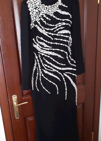 Siyah Pul İşlemeli Zebra Desenli Uzun Kadın Elbise