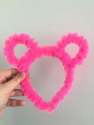 Pembe peluş taç
