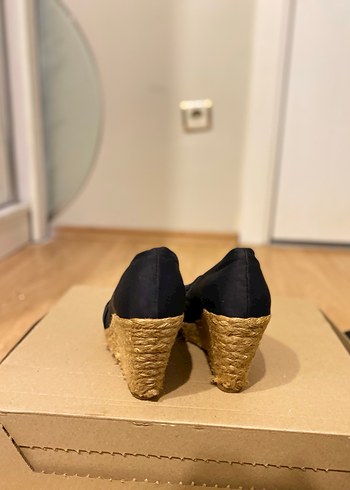 Dolgu Topuklu Kadın Ayakkabı - Görsel 3